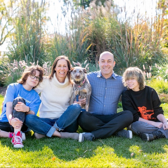 Let's Stay Connected! - Picture 6 of 8